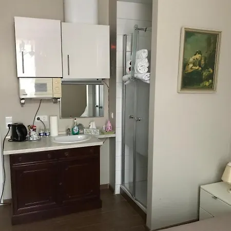 Vip An Den Thermen * באדן-באדן